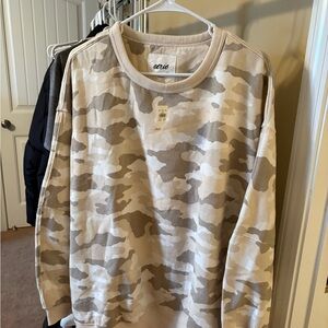 Aerie Women’s Crewneck Camouflage Sweater - Beige and Cream